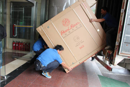 岳阳钢琴贵重工艺品无忧运